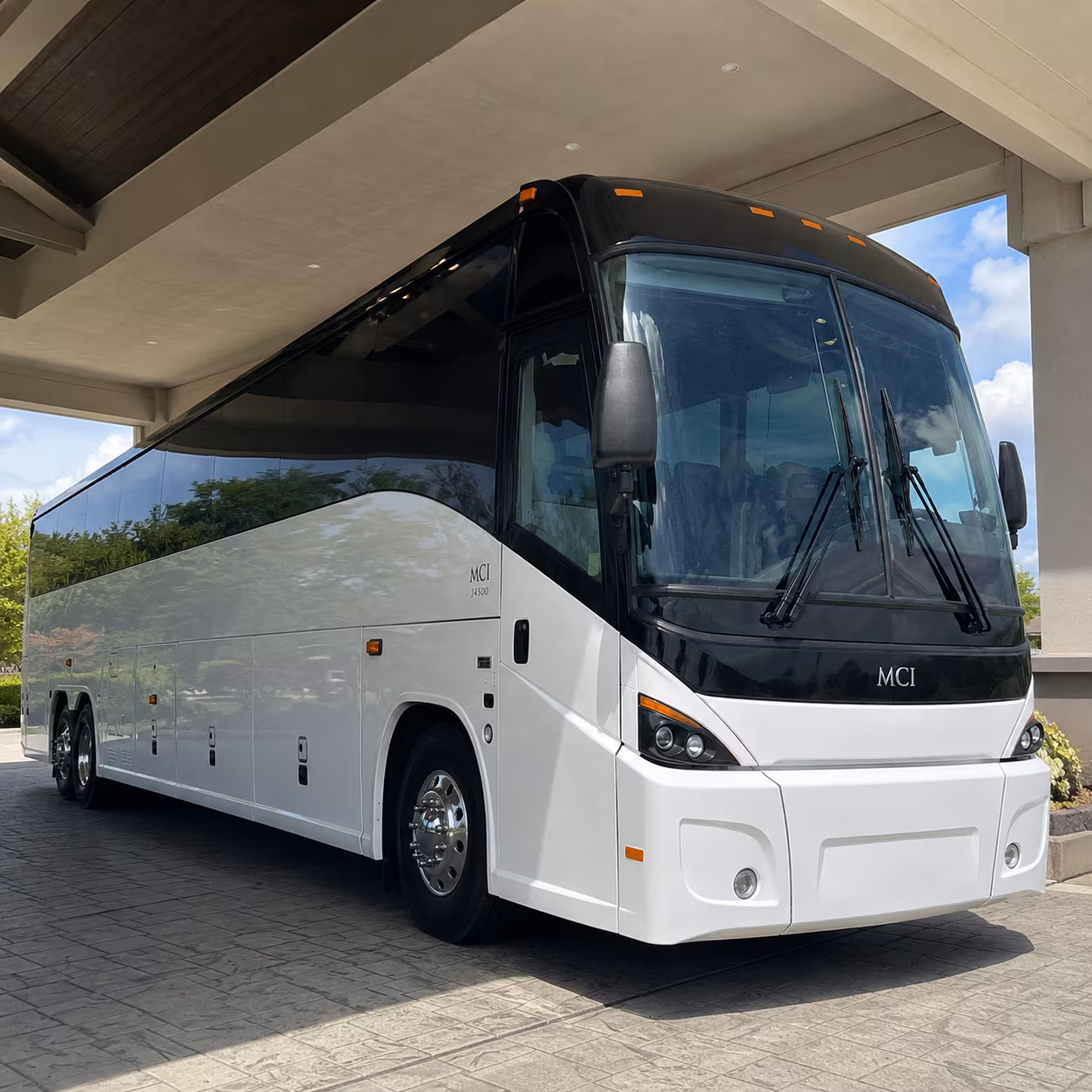 high point market shuttle buses between hotels and showrooms